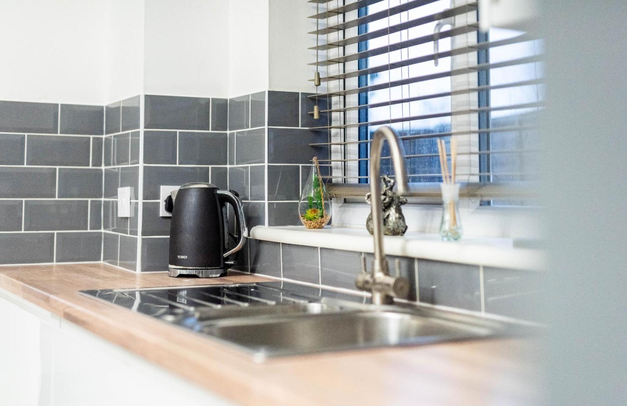 Holiday home Modern 5 Bed House In Perfect For Contractors Bedford