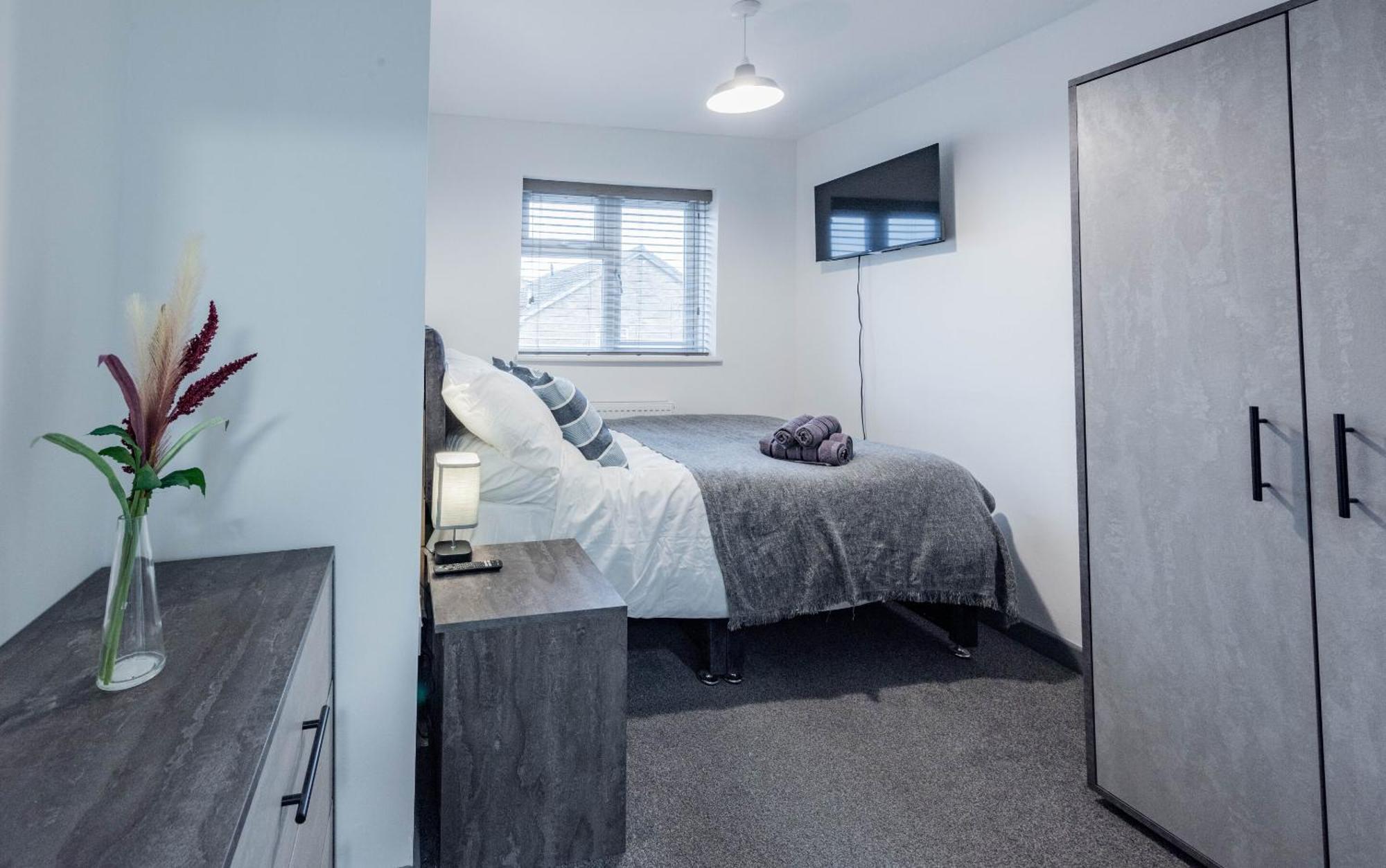 Modern 5 Bed House In Perfect For Contractors Holiday home *