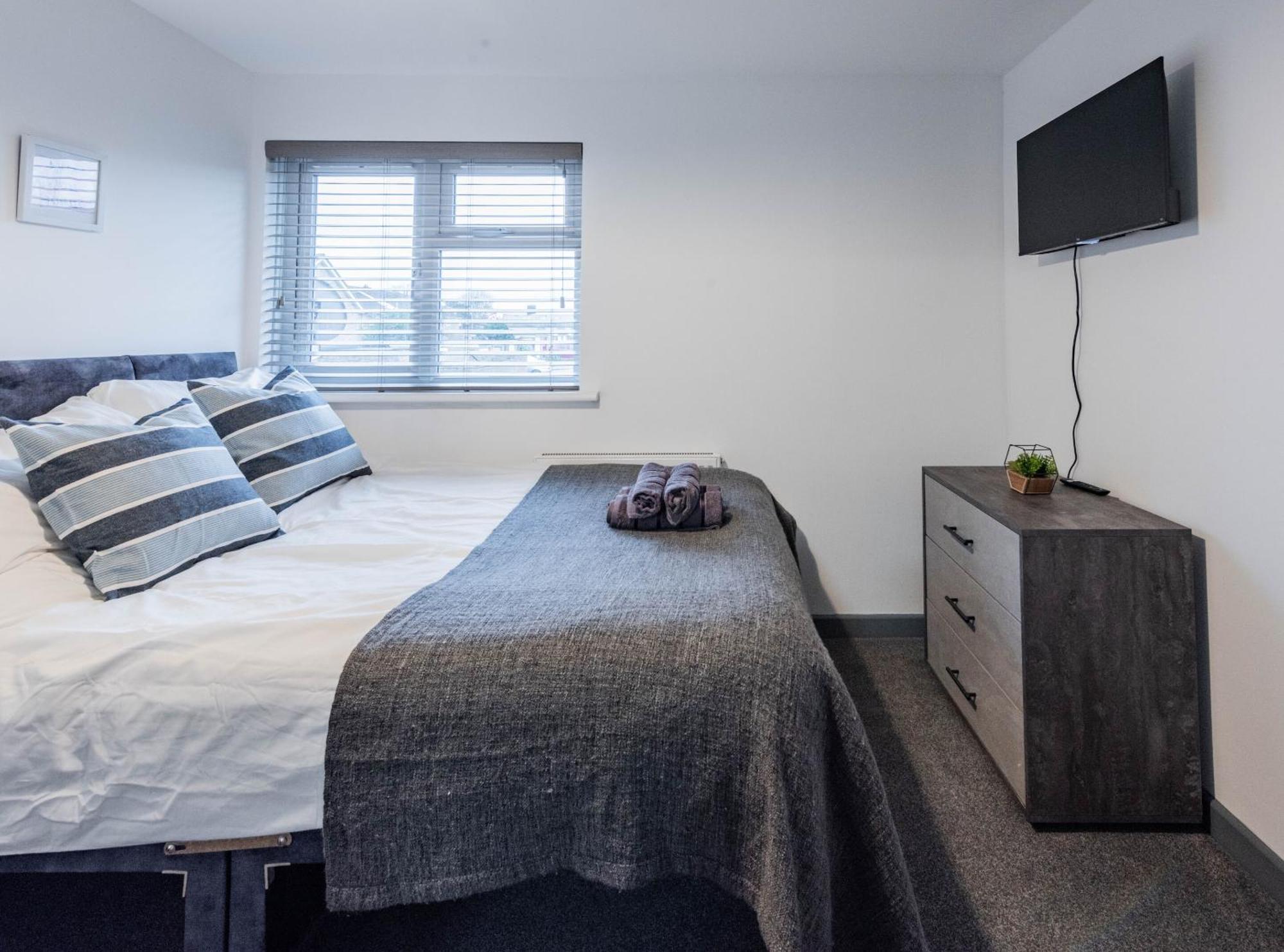 Modern 5 Bed House In Perfect For Contractors Holiday home *