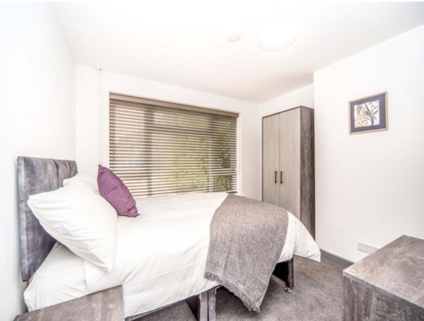 Holiday home Modern 5 Bed House In Perfect For Contractors